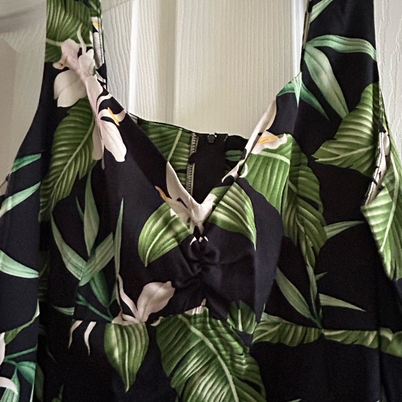 Hawaiian Sundress ๐ - Picture 4 of 7